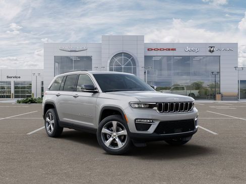 New 2025 Jeep Grand Cherokee Limited w/ Luxury Tech Group II AWD/4WD image 5