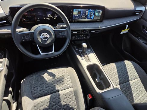 New 2027 Nissan Kicks SV w/ SV Premium Package FWD image 15