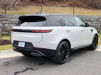 Used 2025 Land Rover Range Rover Sport SE video 2