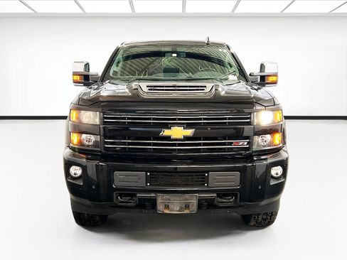 Used 2019 Chevrolet Silverado 2500 LTZ w/ Duramax Plus Package image 2