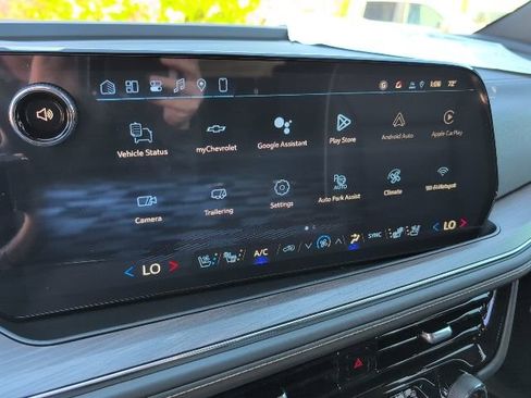 New 2026 Chevrolet Suburban Premier image 26