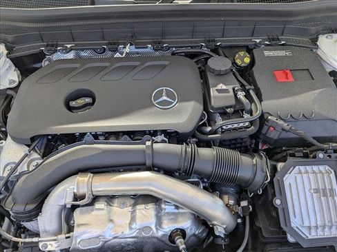 Certified 2025 Mercedes-Benz GLB 250 image 16