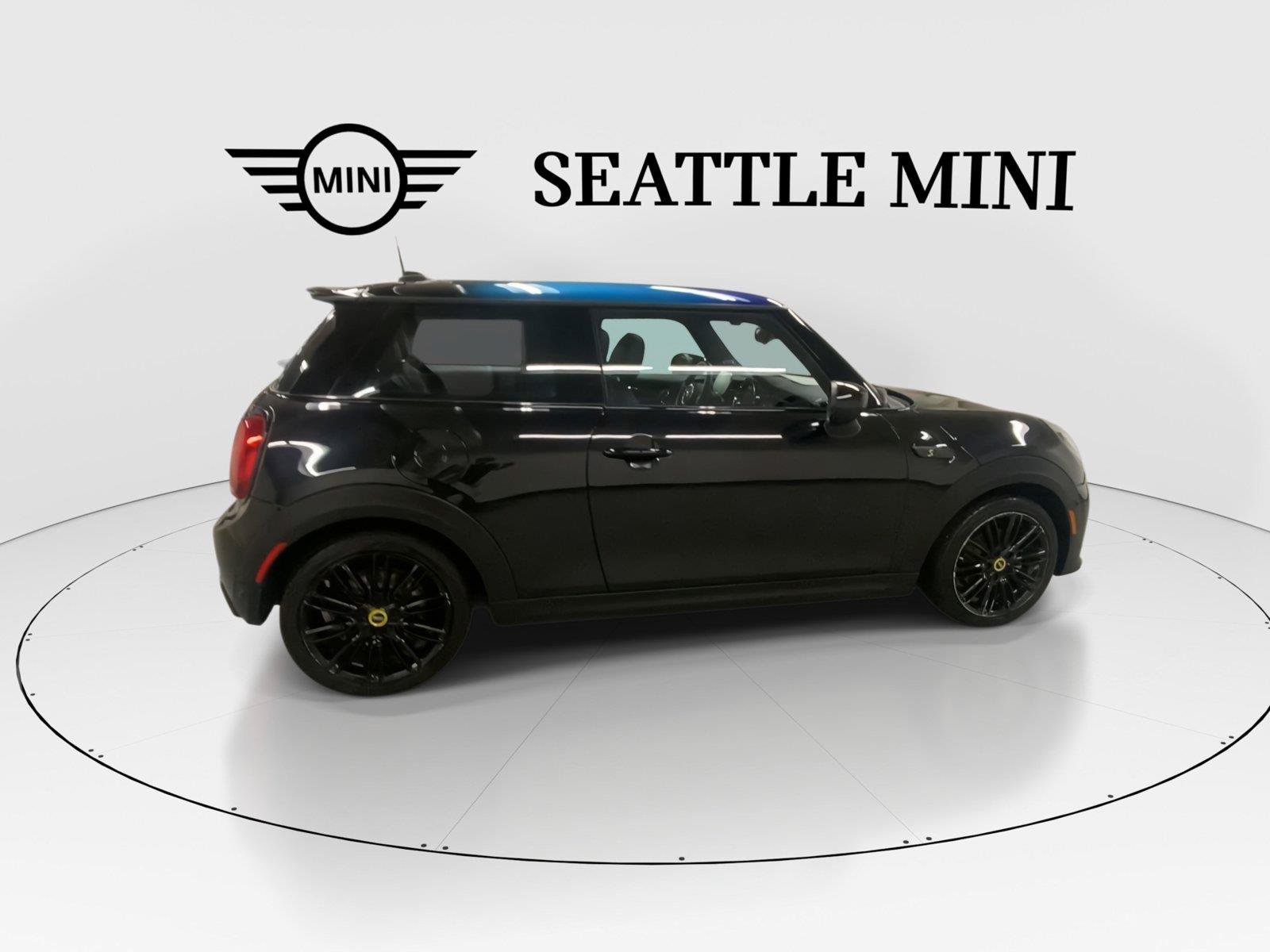 Used 2024 MINI Cooper SE FWD image 12