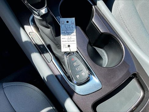 Used 2021 Chevrolet Malibu LS FWD image 28