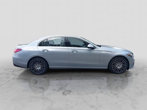 Used 2025 Mercedes-Benz C 300 Sedan image 5