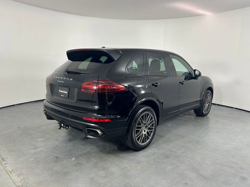 Used 2017 Porsche Cayenne Platinum Edition AWD/4WD image 7