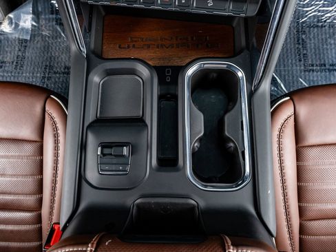 Used 2025 GMC Sierra 2500 Denali Ultimate w/ Max Trailering Package image 28