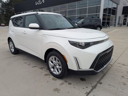 New 2025 Kia Soul LX
