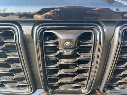 New 2025 Jeep Grand Cherokee L Limited w/ Luxury Tech Group II image 3