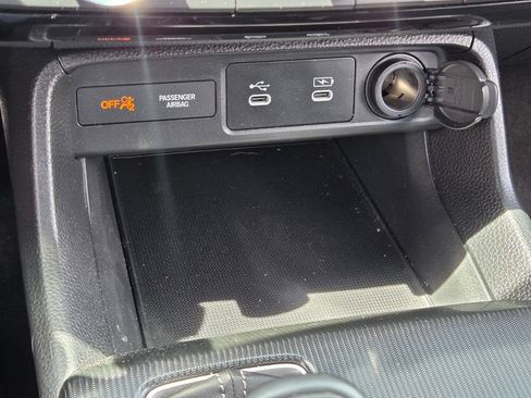 Used 2025 Honda Civic Sport image 26