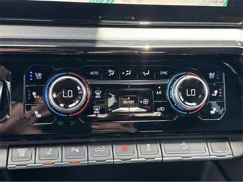 New 2025 GMC Sierra 2500 AT4 w/ AT4 Premium Plus Package image 19