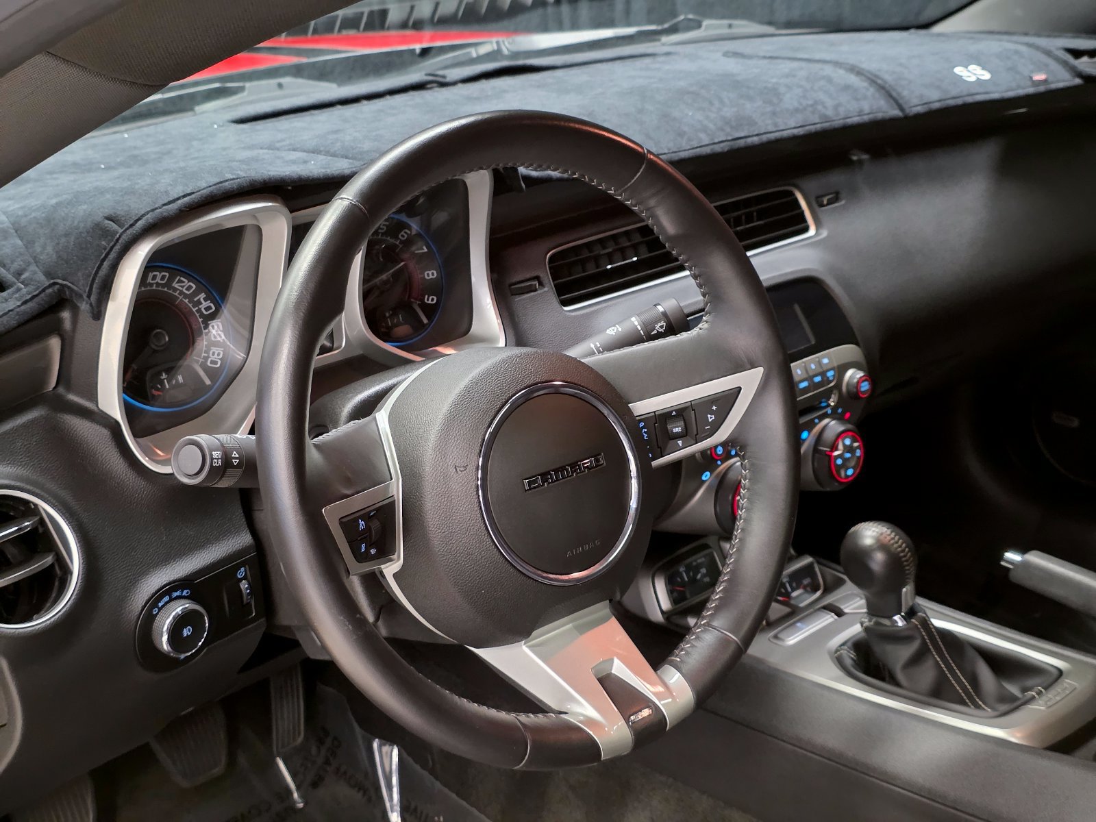 Used 2010 Chevrolet Camaro SS w/ Orange Stripe Package RWD image 19