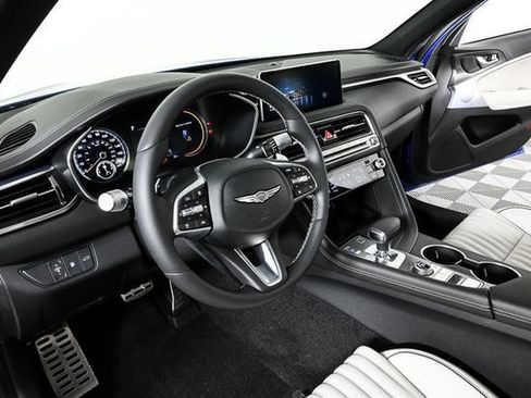 New 2025 Genesis G70 2.5T w/ Sport Prestige Package image 12