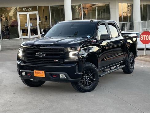 Used 2021 Chevrolet Silverado 1500 LT Trail Boss w/ Convenience Package II image 9