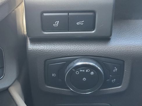 Used 2021 Ford Expedition XLT image 39