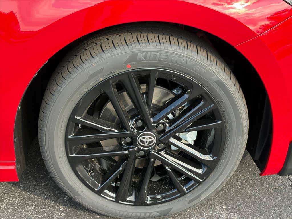 Used 2026 Toyota Camry SE FWD image 32