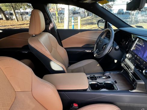 Used 2025 Lexus RX 350 Premium Plus image 46