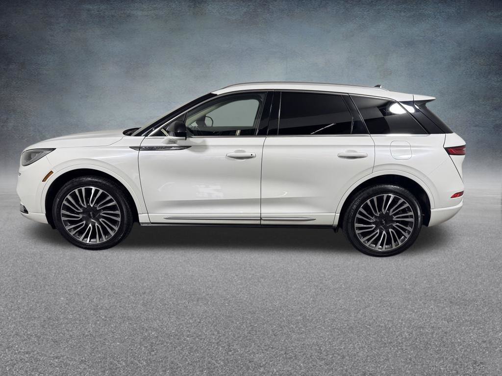 Certified 2022 Lincoln Corsair AWD w/ Premium Package image 4