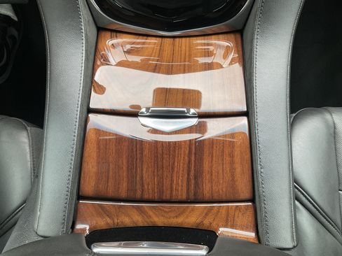 Used 2015 Cadillac Escalade Premium AWD/4WD image 19