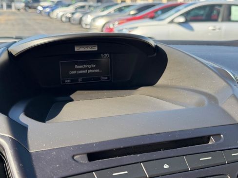 Used 2017 Ford Escape SE FWD image 33