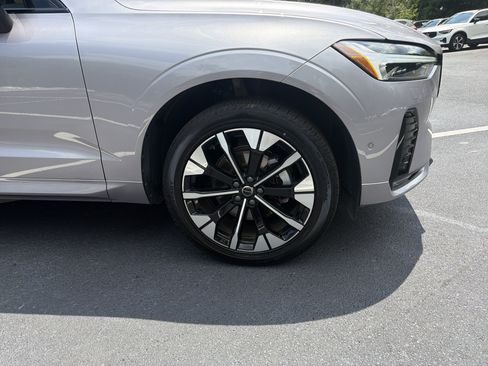 Certified 2026 Volvo XC60 B5 Plus AWD/4WD image 13