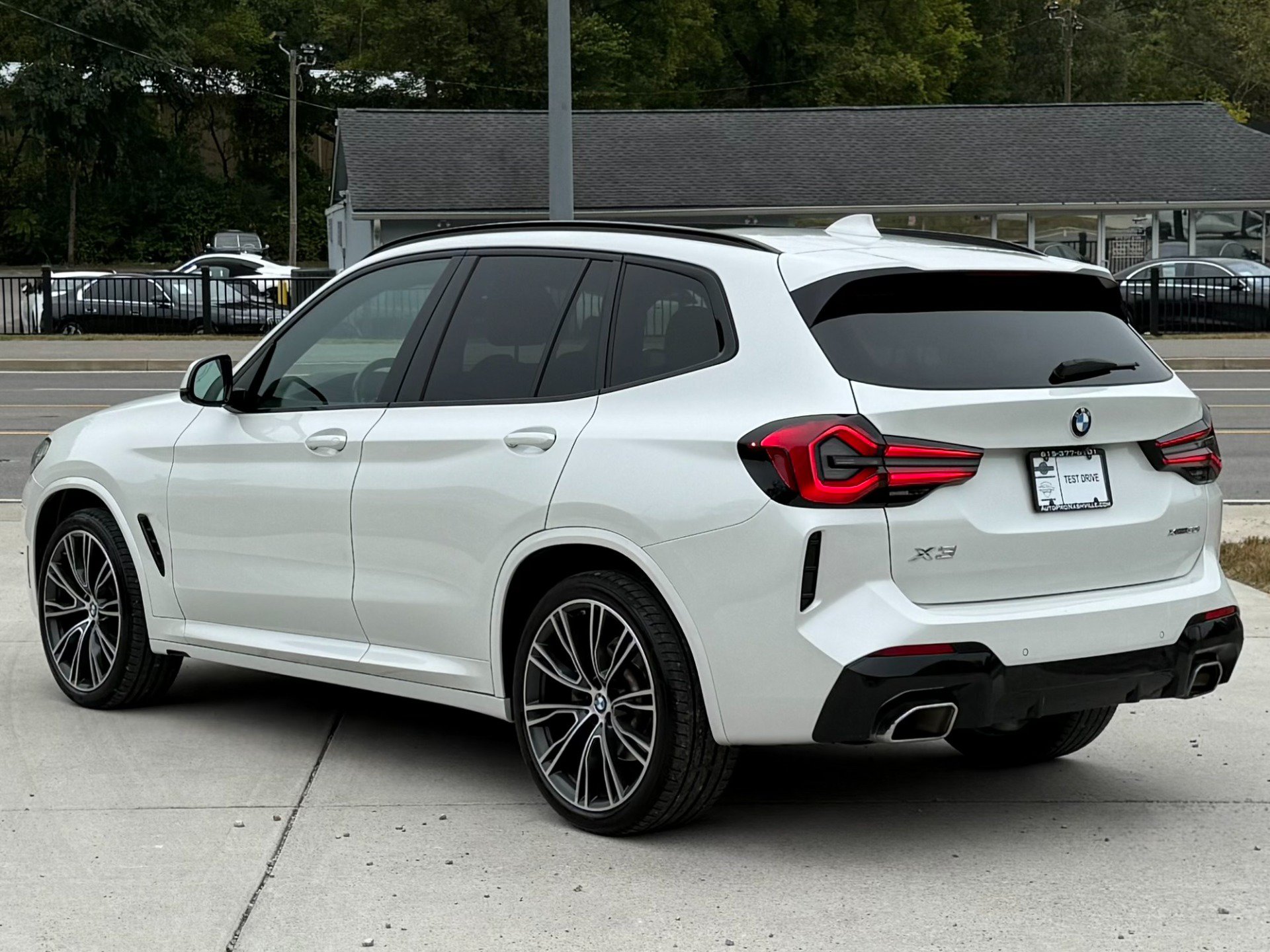Used 2022 BMW X3 xDrive30i w/ M Sport Package 2 AWD/4WD image 4