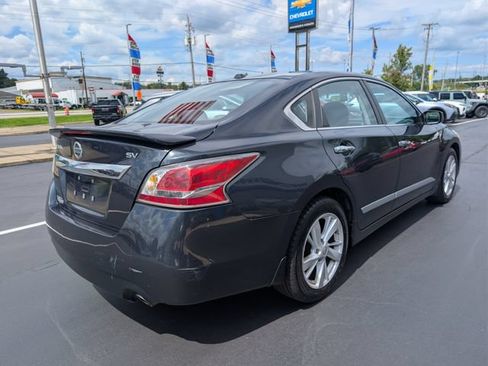 Used 2015 Nissan Altima 2.5 SV FWD image 5