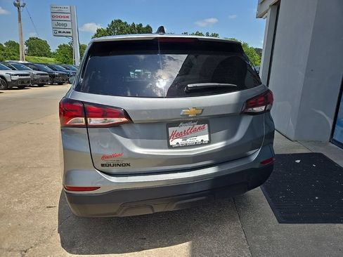 Used 2023 Chevrolet Equinox LS w/ LS Convenience Package FWD image 10
