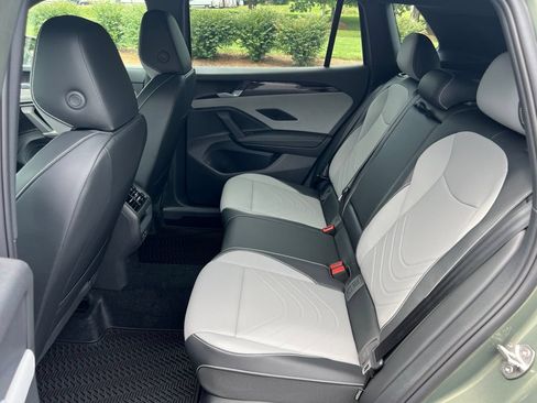 New 2026 Volkswagen Tiguan SE R-Line AWD/4WD image 24