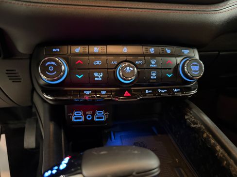 Certified 2024 Dodge Durango R/T AWD/4WD image 52