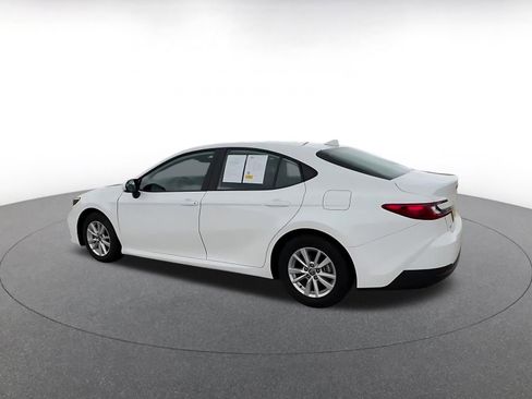 Used 2025 Toyota Camry LE FWD image 10
