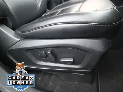 Used 2022 Ford Explorer XLT w/ Equipment Group 202A image 19