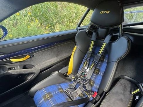Used 2020 Porsche 718 Cayman GT4 image 4