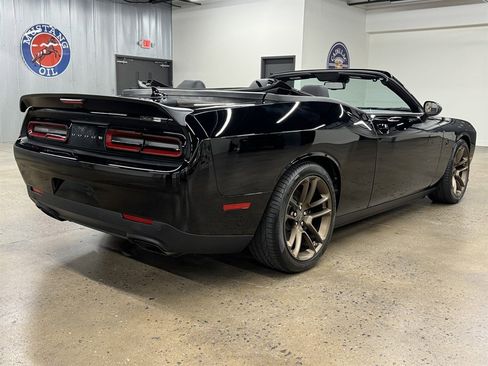 Used 2023 Dodge Challenger SRT Hellcat w/ Driver Convenience Group image 40