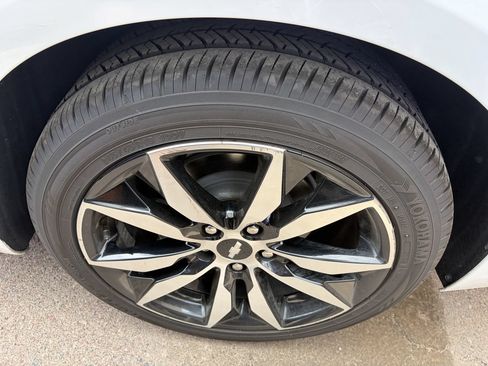 Used 2018 Chevrolet Malibu LT FWD image 7