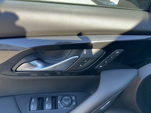 Used 2022 Chevrolet Blazer Premier w/ Enhanced Convenience Package image 9