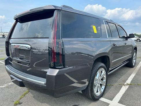 Used 2017 GMC Yukon XL Denali w/ Open Road Package AWD/4WD image 4