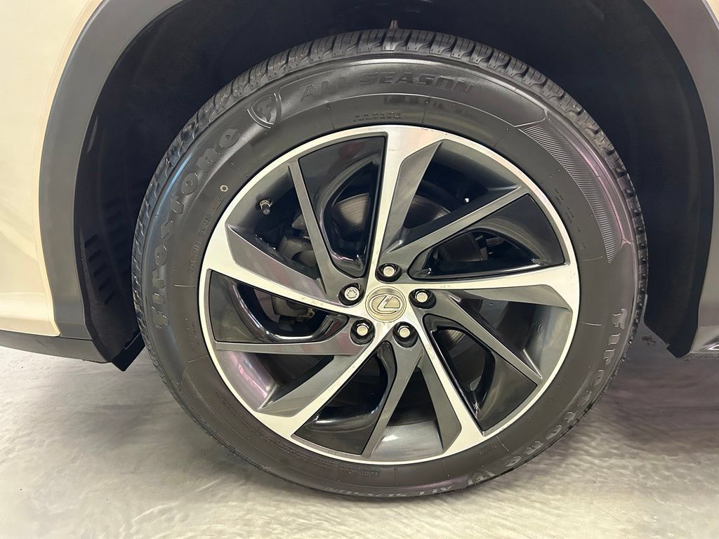 Used 2017 Lexus RX 450h AWD image 30