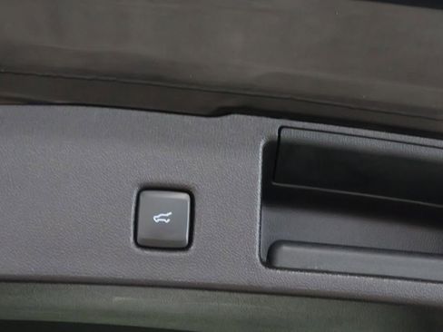Used 2025 Ford Escape Platinum AWD/4WD image 30