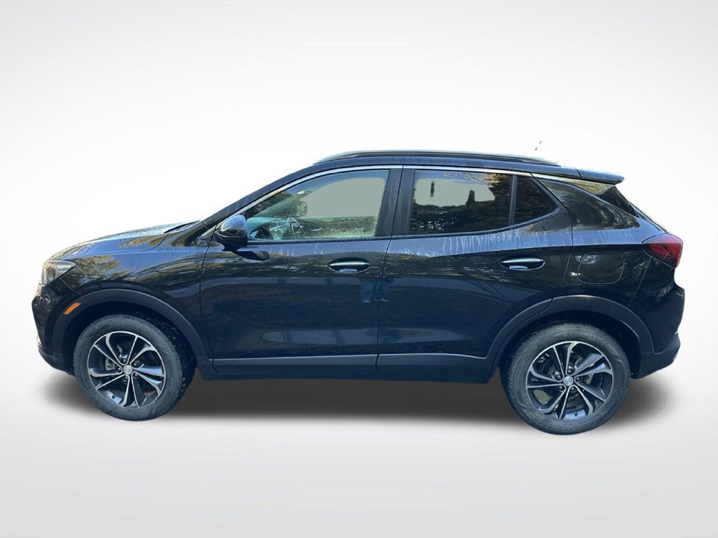 Used 2023 Buick Encore GX Select w/ Safety Package II AWD/4WD image 2