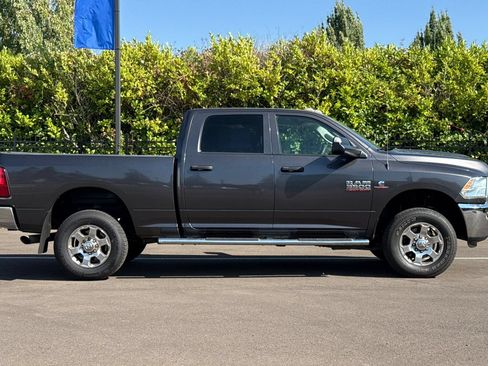 Used 2016 RAM 3500 Tradesman w/ Chrome Appearance Group AWD/4WD image 3