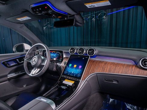 New 2026 Mercedes-Benz GLC 300 image 4