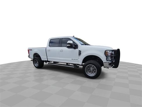 Used 2019 Ford F250 Lariat w/ Lariat Ultimate Package image 2