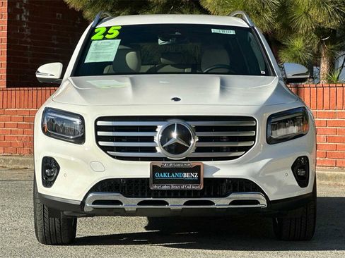 Certified 2025 Mercedes-Benz GLB 250 4MATIC image 9