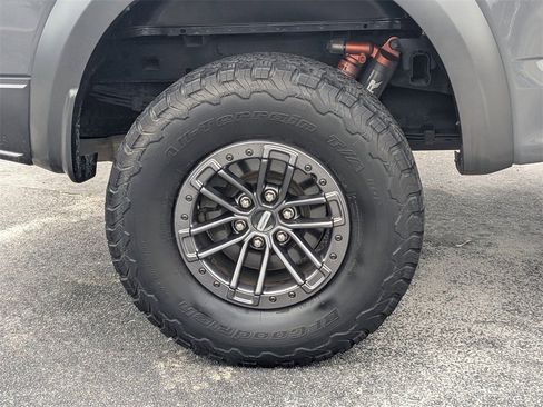 Used 2020 Ford F150 Raptor w/ Equipment Group 802A Luxury image 10