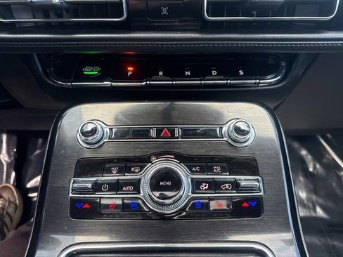 Used 2023 Lincoln Nautilus Reserve w/ Equipment Group 201A image 16