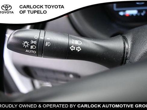 Used 2023 Nissan Kicks SR w/ SR Premium Package FWD image 22