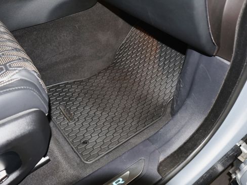 Used 2020 Jaguar F-PACE SVR image 46