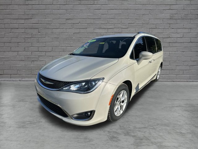 Used 2017 Chrysler Pacifica Touring-L Plus FWD image 21