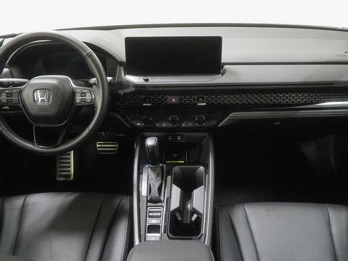Used 2025 Honda Accord Sport image 22